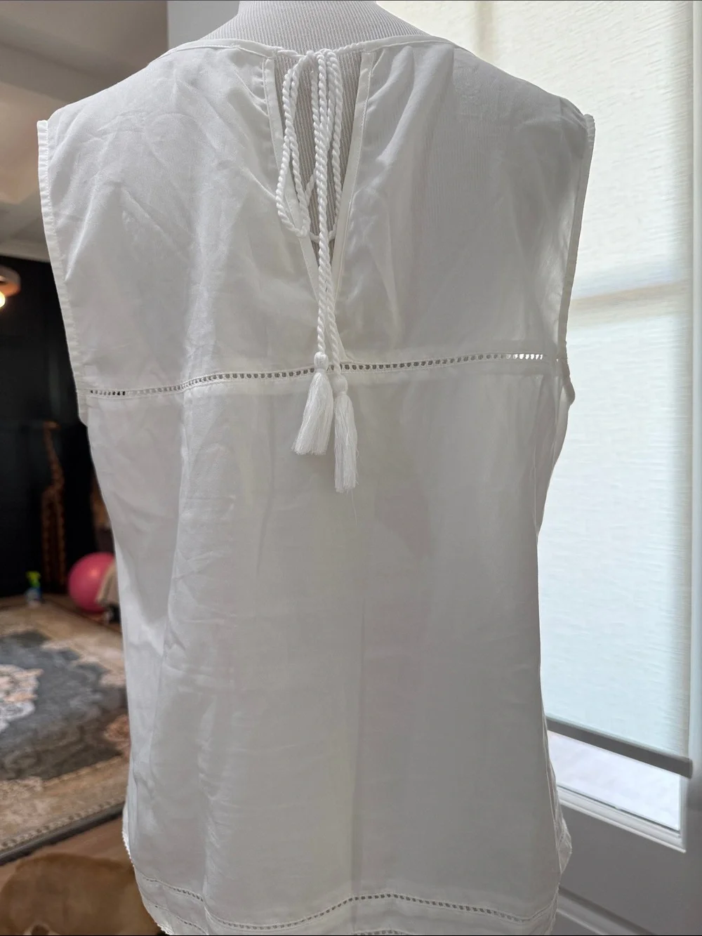Gianni Bini White/ivory Sleeveless Crochet-Trim Camisole
